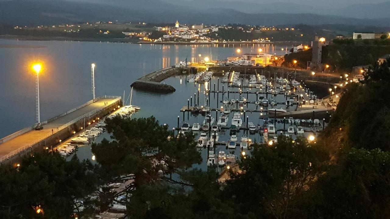 Apartamentos Halcon Ribadeo Bagian luar foto