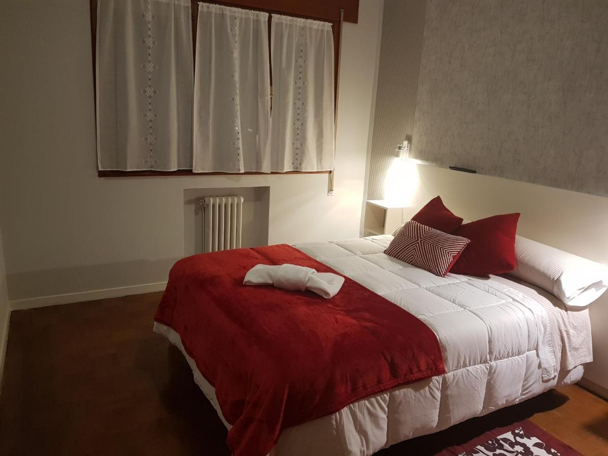 Apartamentos Halcon Ribadeo Bagian luar foto